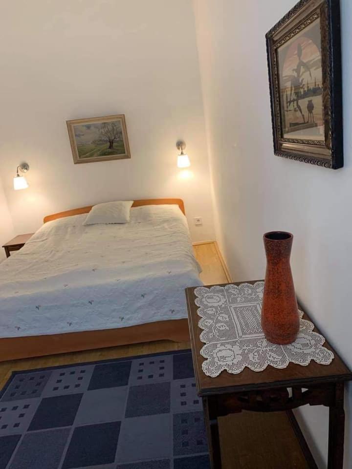 Hotel Kertész-ház Eger Esterno foto