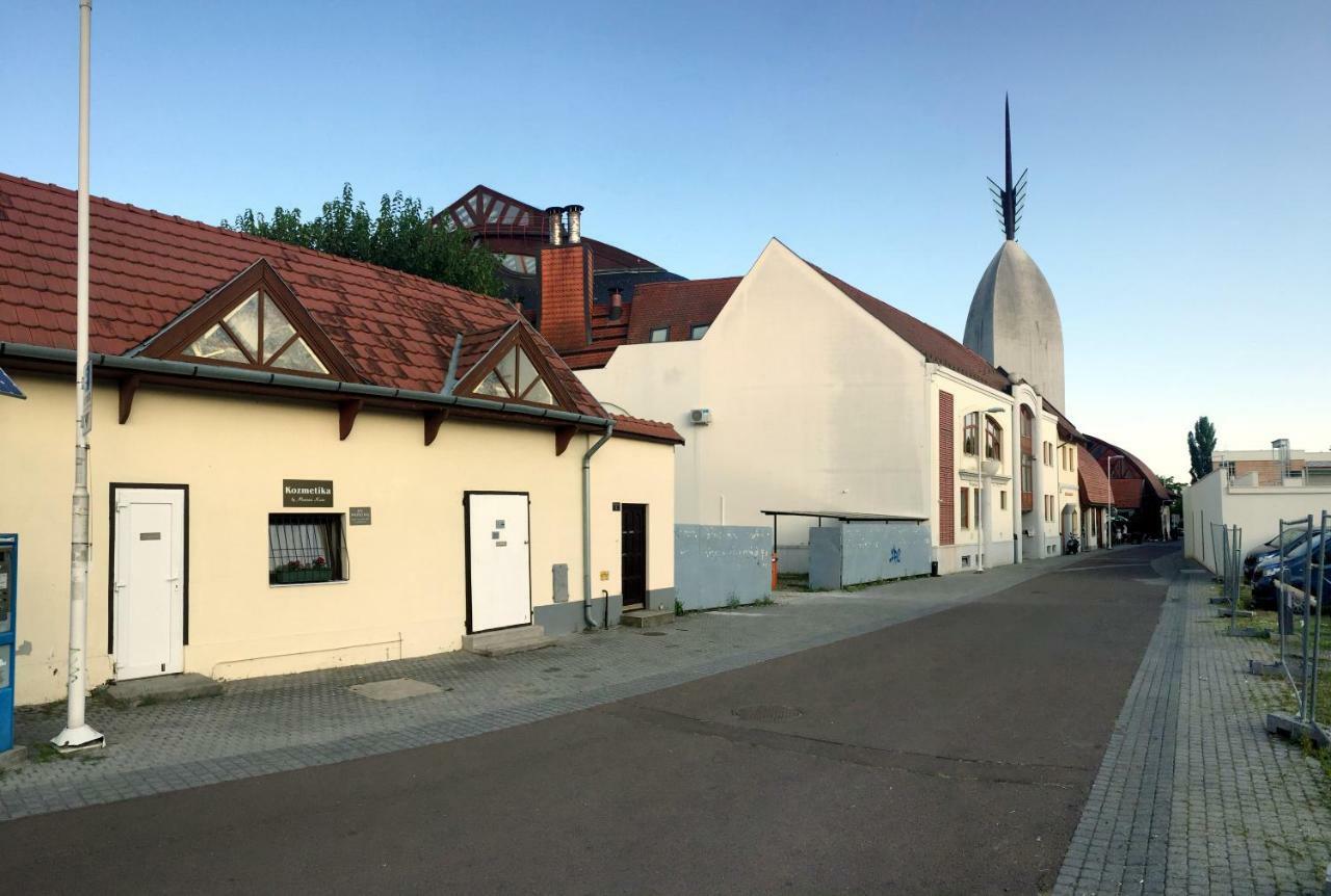 Hotel Kertész-ház Eger Esterno foto
