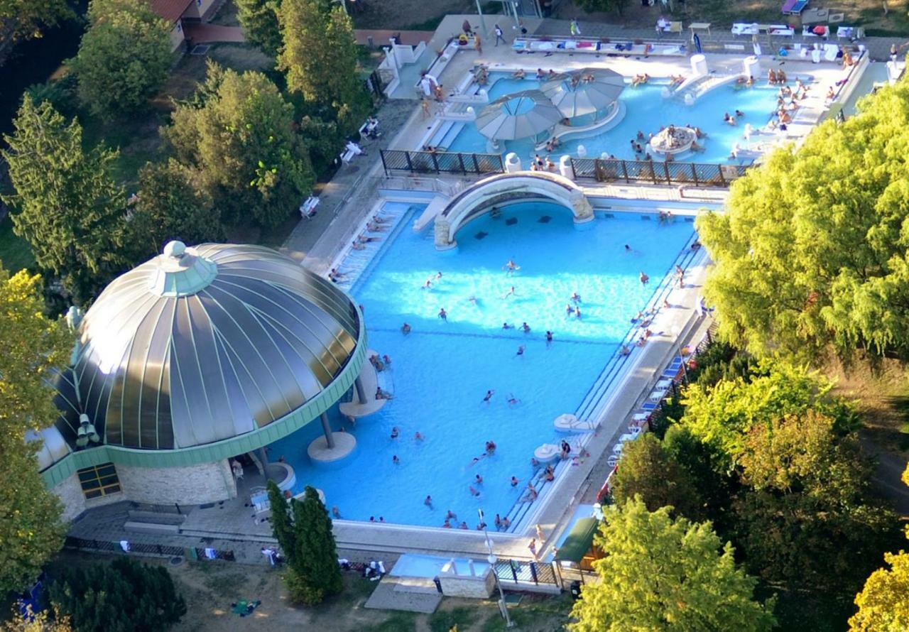 Hotel Kertész-ház Eger Esterno foto